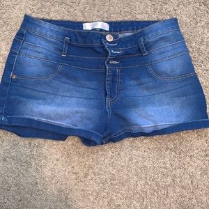 Stretchy jean shorts